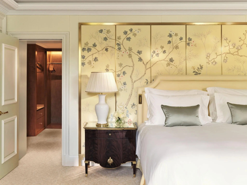 The Dorchester — photo 6