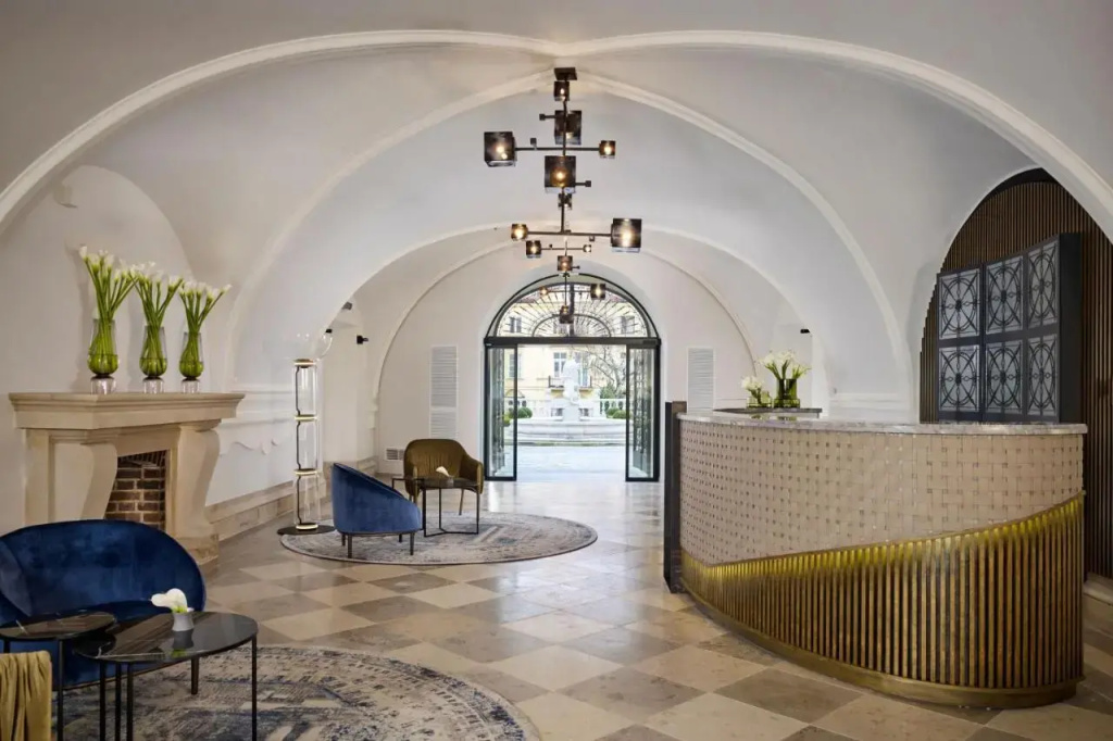 Hotel Verte, Warsaw, Autograph Collection, photo 2