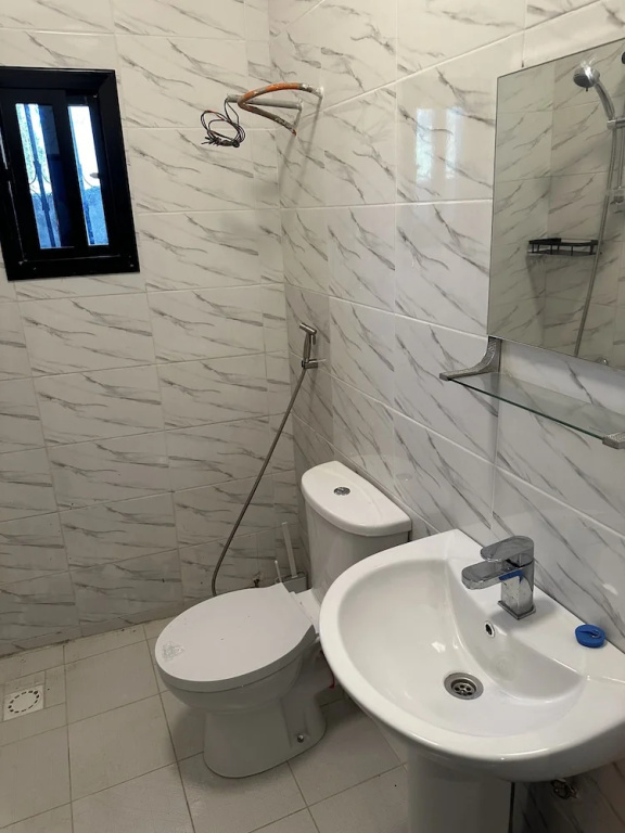 Luxe Apt #4the Retreat Apartments — photo 8