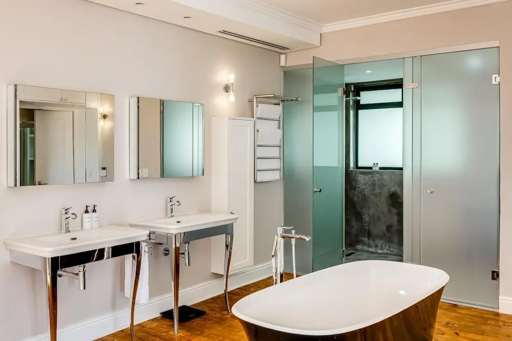 2bed Apt 5min Walk From Camps Bay Central Escape — photo 8