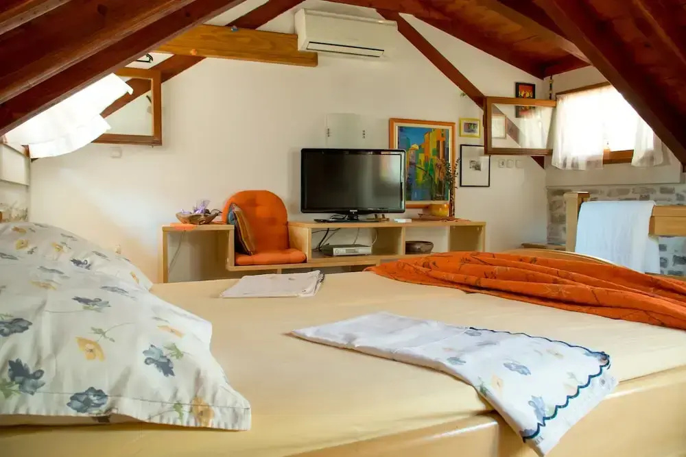 Salvezani apartments, photo 3
