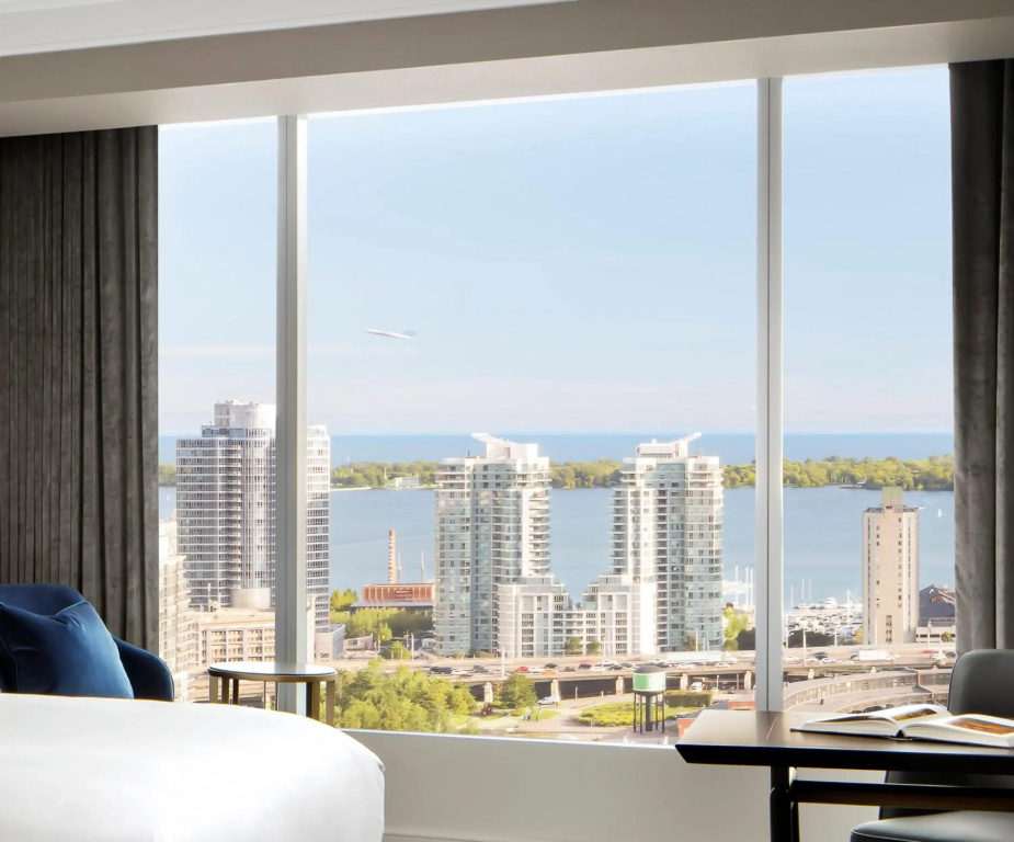 The Ritz-Carlton, Toronto — photo 8