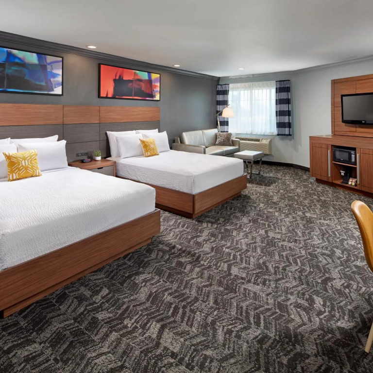 Studio Inn and Suites at Promenade Downey — photo 6