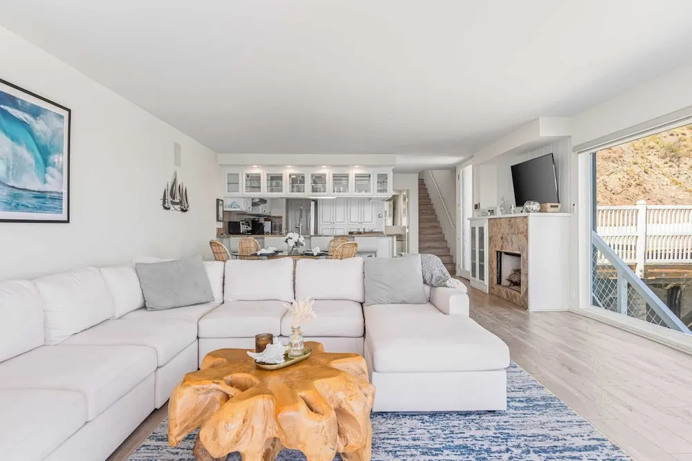 Beach Retreat With Oceanfront Balconies + Direct Beach Access Pacific Coast Outlook by Avantstay, photo 3