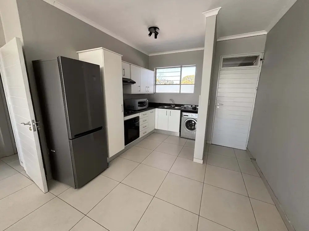 Glenhazel Square Apartments — photo 7