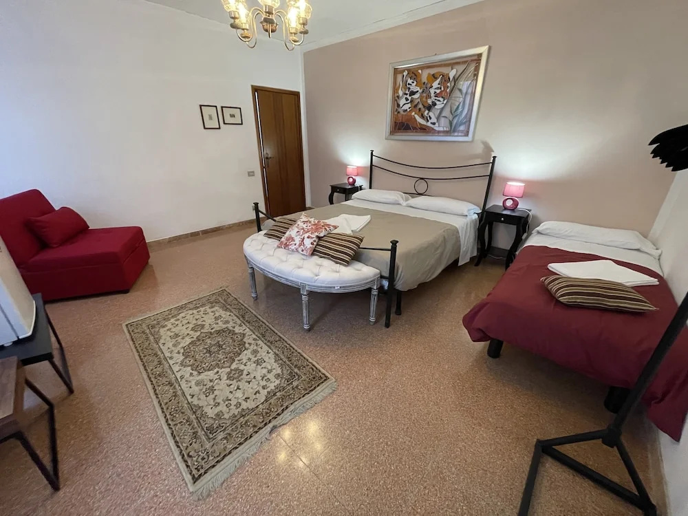 LIONS VENICE Guest House, photo 2