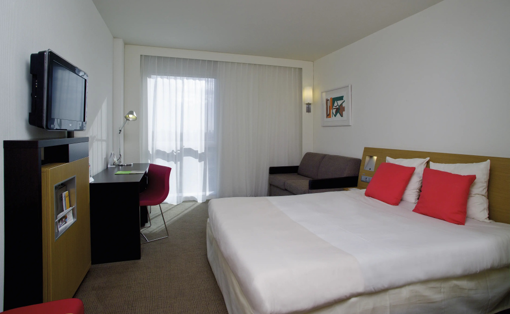 Novotel Barcelona City — photo 6