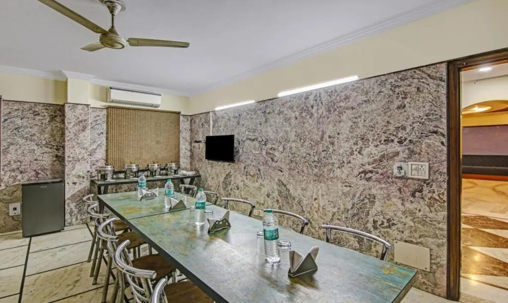 Hotel Singh Continental — photo 8