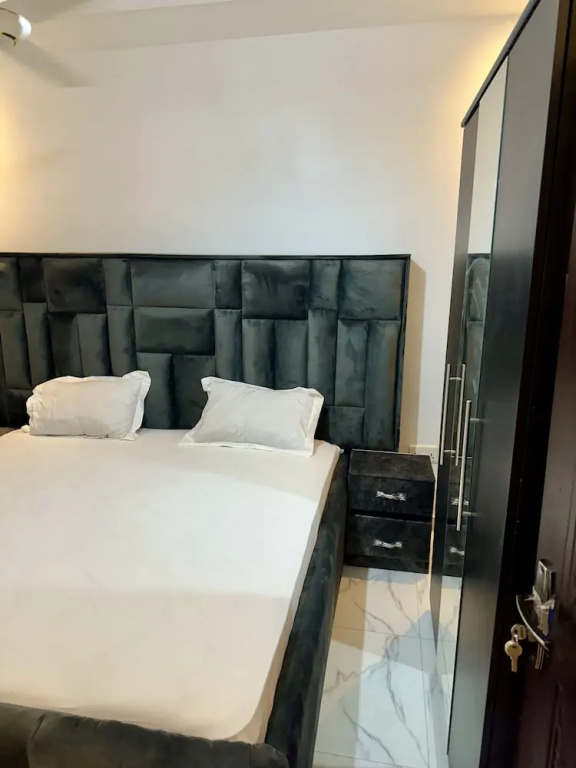 Star Light Apt #3 - The Retreat Apartments — photo 3