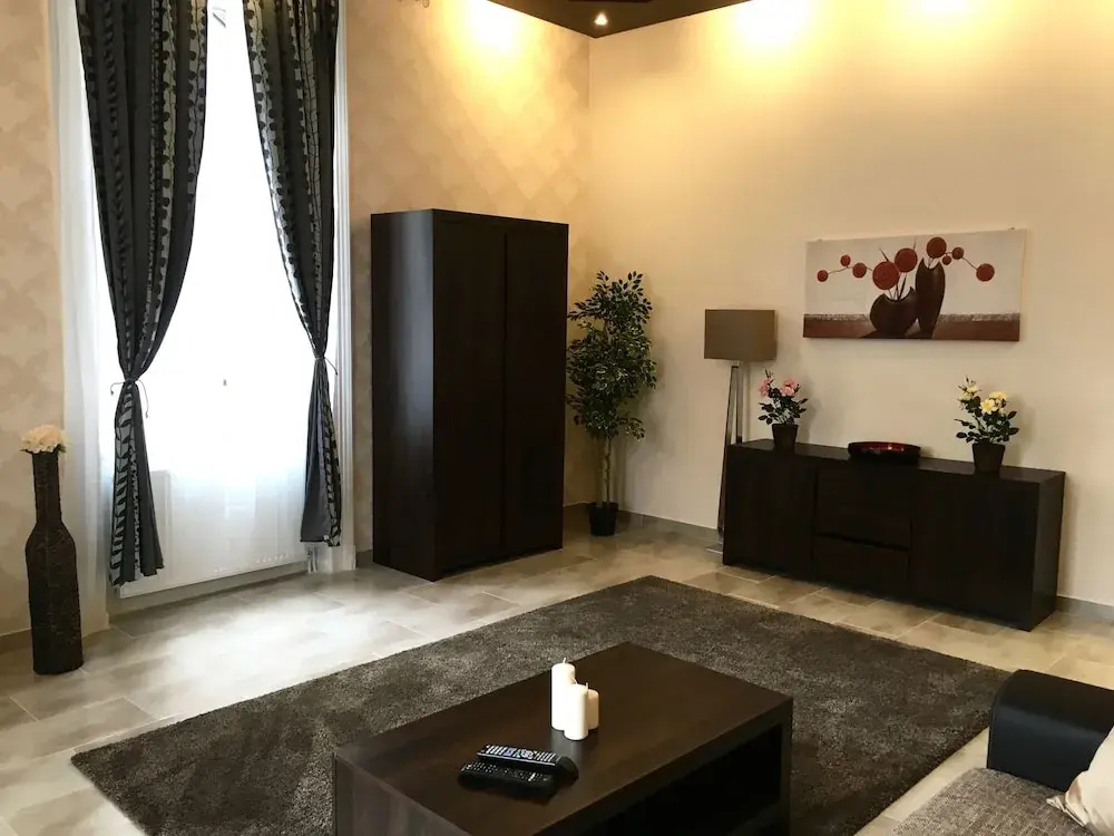 Standard Apartment by Hi5 - Akácfa 54, photo 3