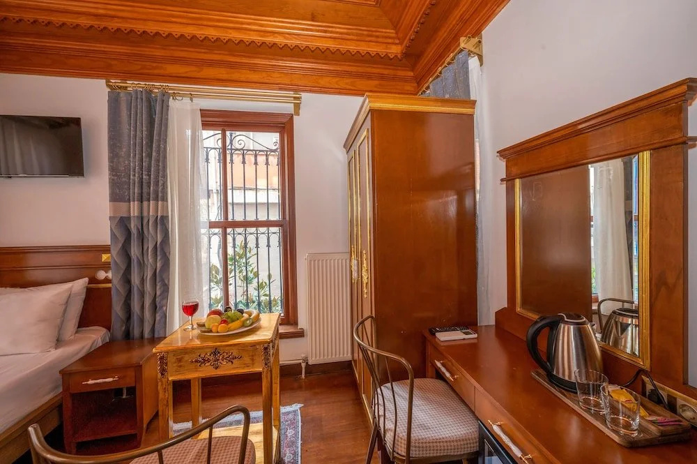 Valeria Antique 1892 Sultanahmet Hotel — photo 5
