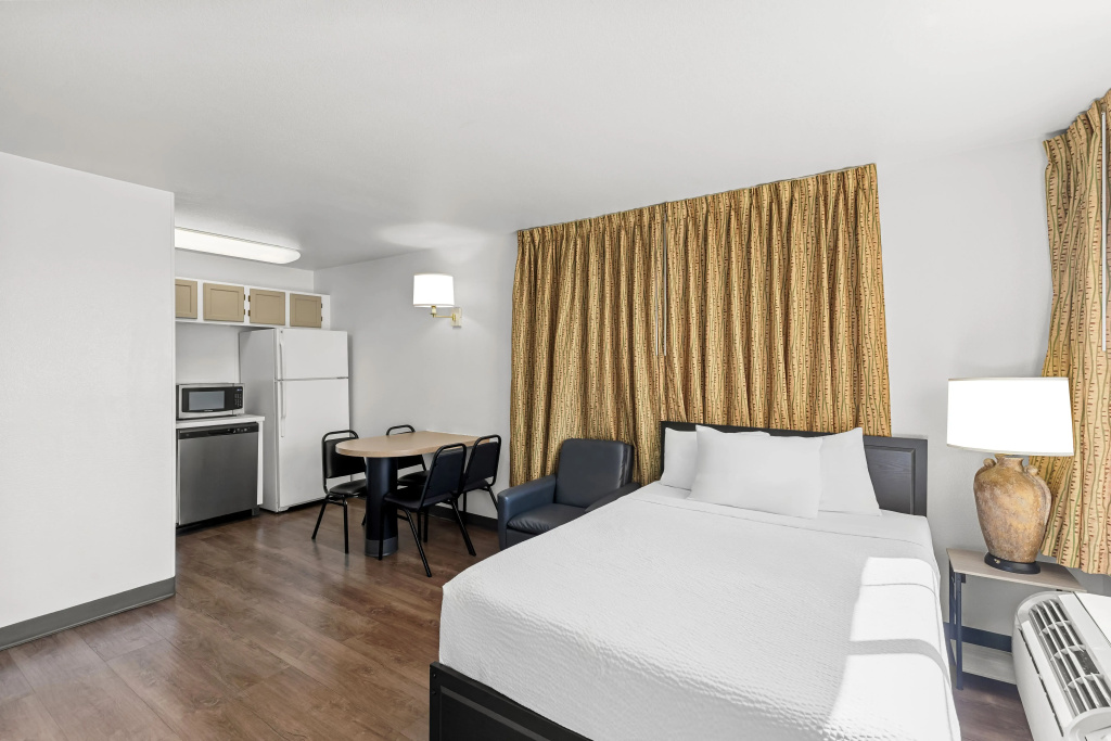 MainStay Suites Las Vegas Flamingo, photo 4