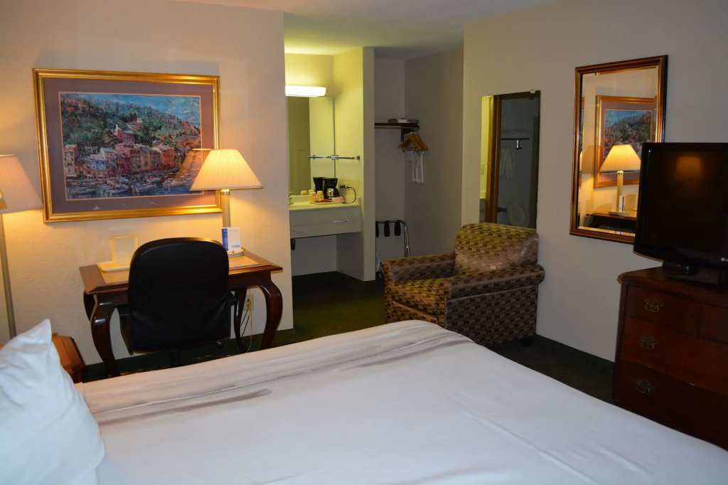 Chicago Lake Shore Hotel — photo 7