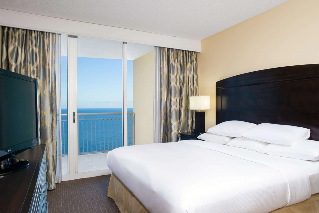DoubleTree Resort & Spa by Hilton Ocean Point-N. Miami Beach — photo 7