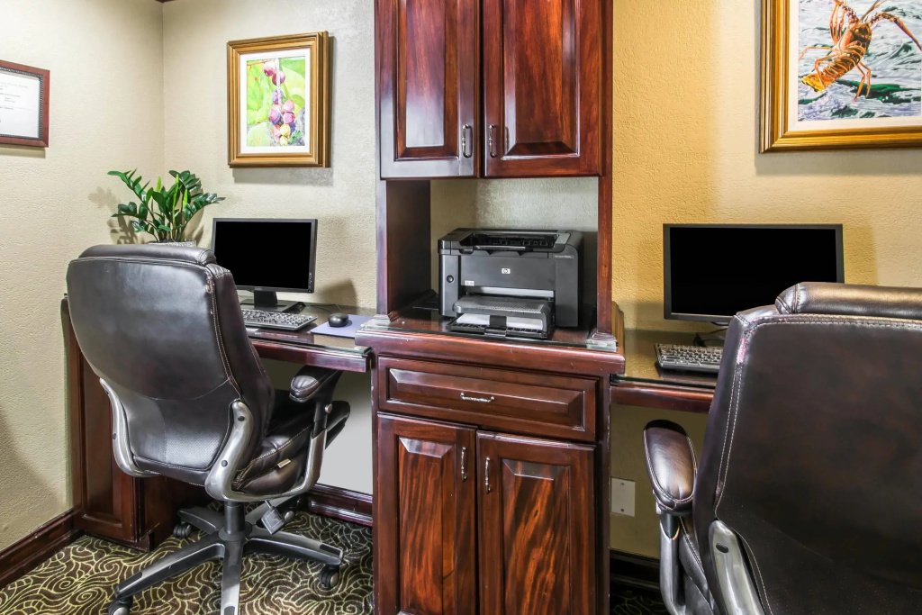 Comfort Suites Paradise Island, photo 5