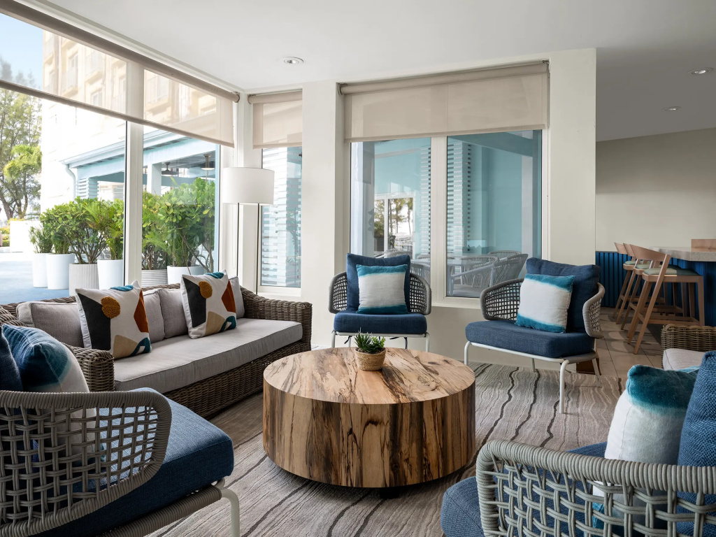 Courtyard by Marriott Nassau Downtown/Junkanoo Beach — photo 8