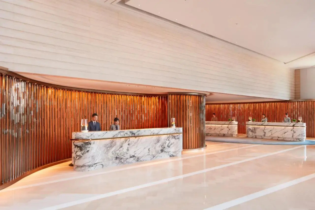 Four Seasons Hotel Hong Kong, photo 2