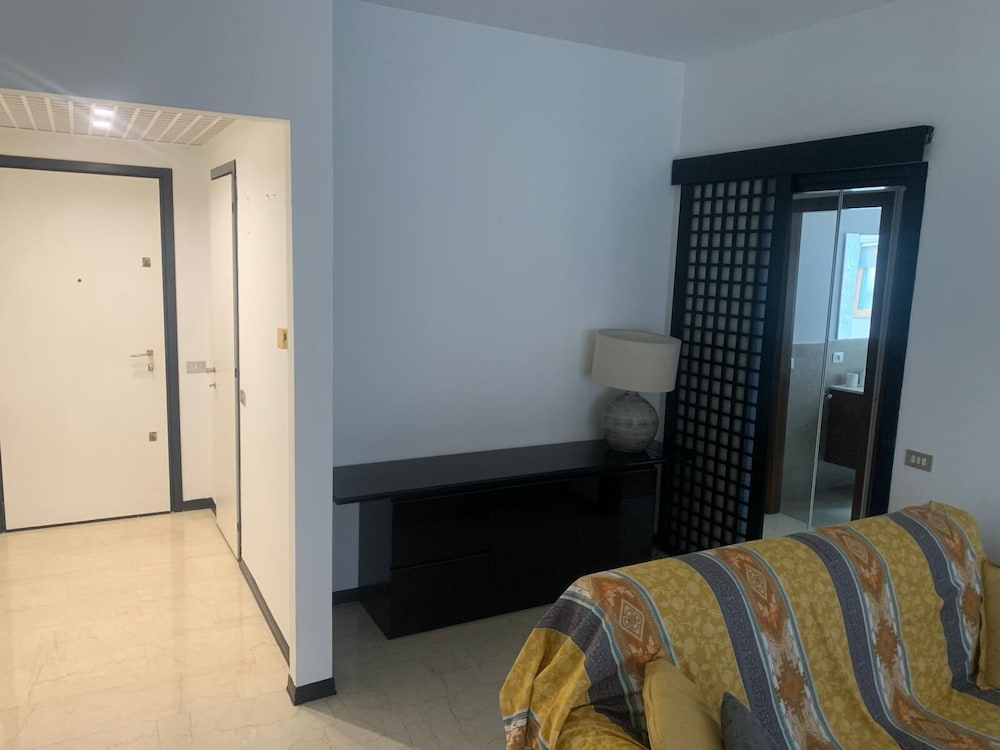 Milano Apartments Barbavara 7A — photo 4