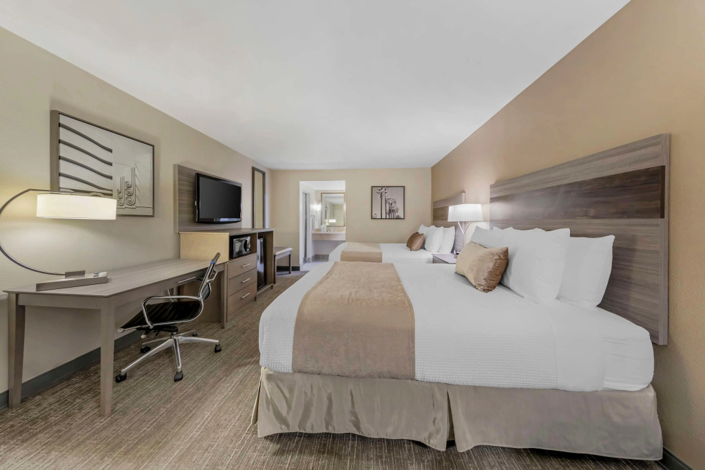 Best Western Plus Executive Inn — photo 6