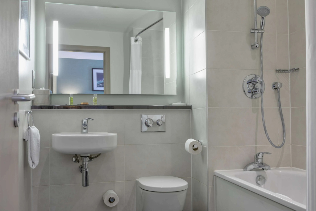 Doubletree by Hilton Angel Kings Cross — photo 8
