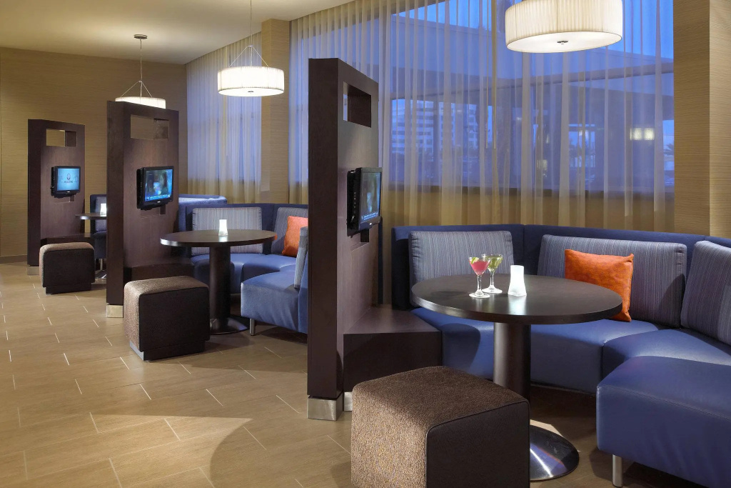 Courtyard by Marriott Long Beach Airport, photo 5