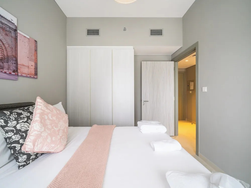 Business Bay's Coziest Hideaway With Balcony — photo 2