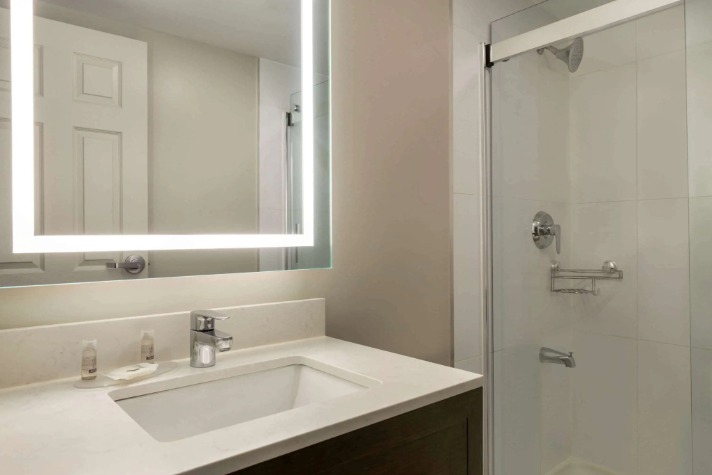 Days Inn by Wyndham Toronto West Mississauga — photo 8