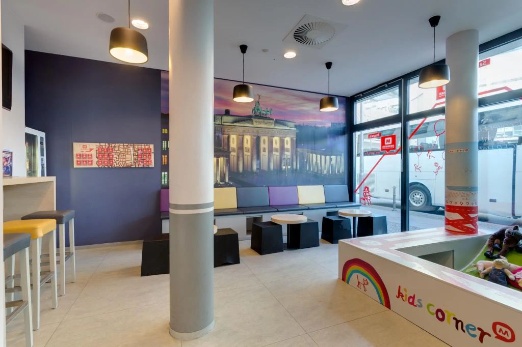 MEININGER Hotel Berlin Hauptbahnhof — photo 3