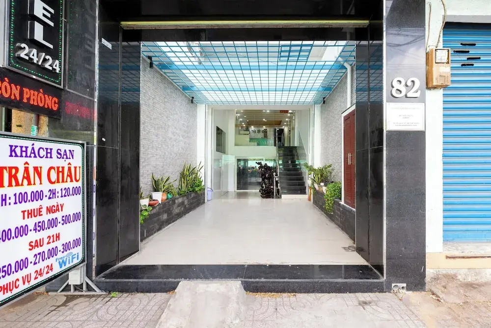 Tran Chau Hotel Q4 SG - by BAY LUXURY