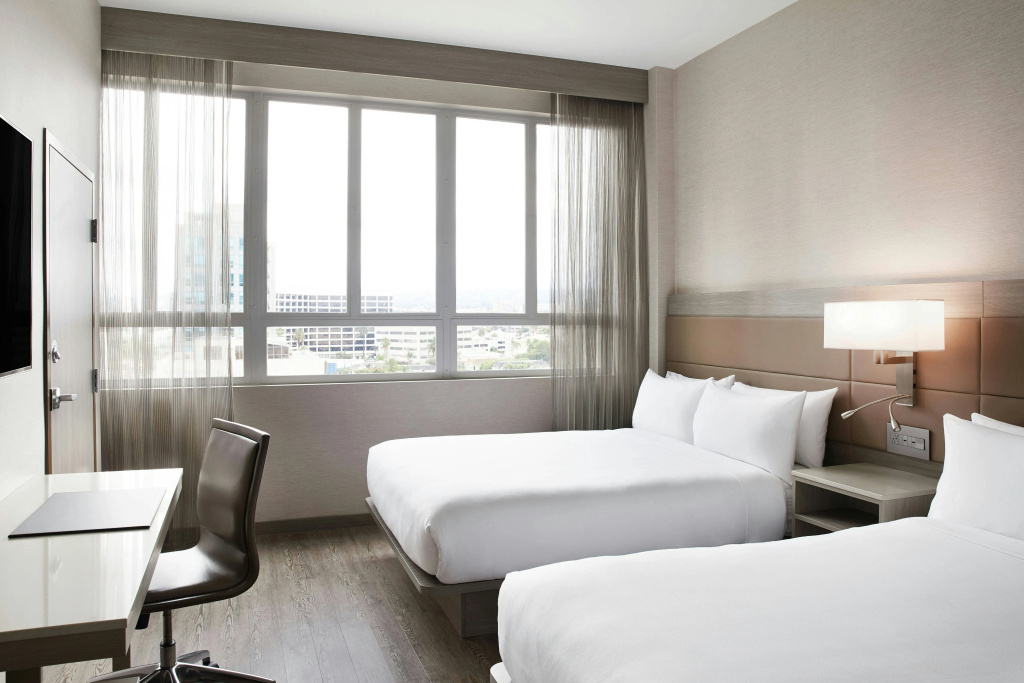 AC Hotel by Marriott Beverly Hills — photo 6