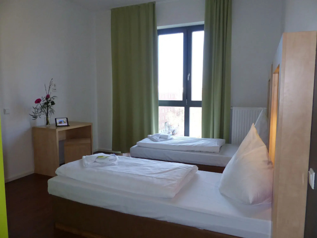 H+ Hotel 4 Youth Berlin Mitte — photo 4