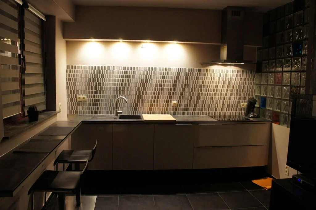 J and R Brussels City Apartment — photo 6