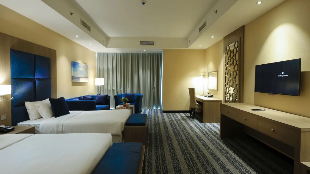 The Castle Premium Hotel — photo 6
