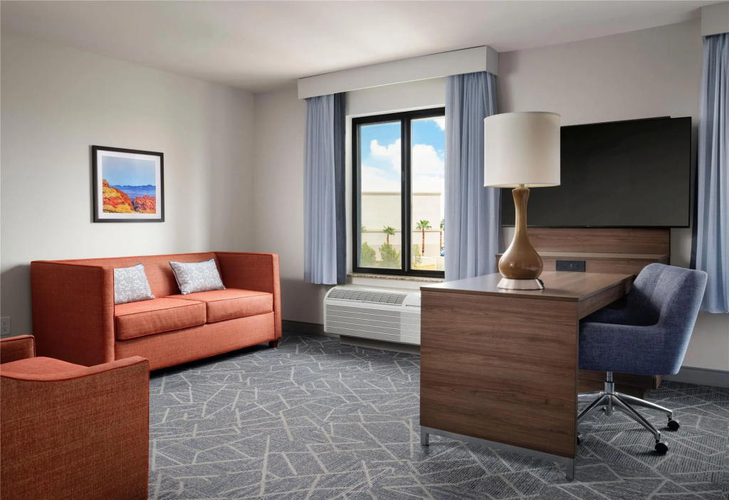 Hampton Inn & Suites Las Vegas-Red Rock/Summerlin, photo 4