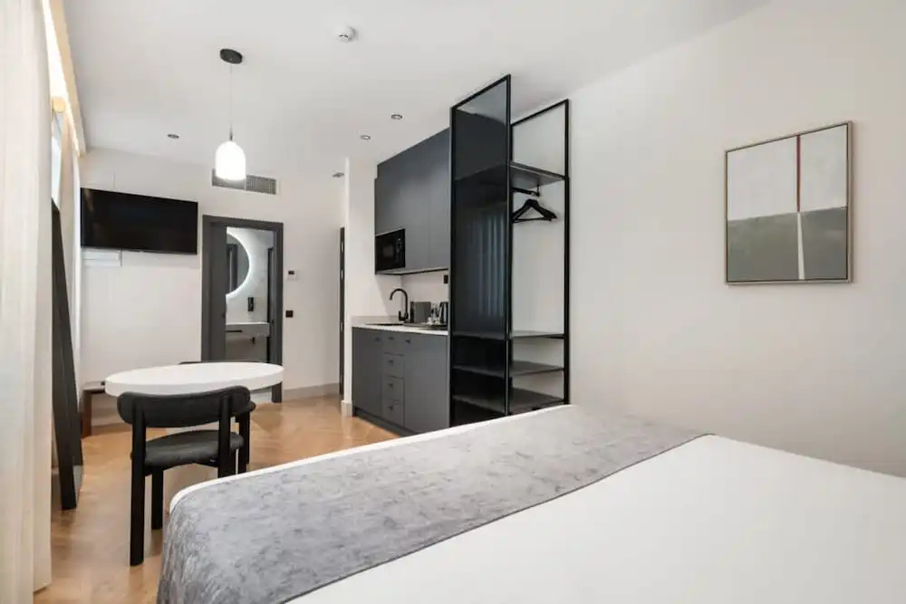 Pac Fico Deluxe King Suite Near Retiro, photo 4