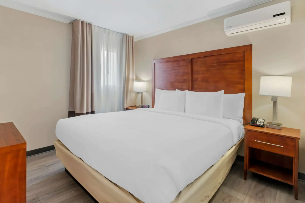 Comfort Inn Santa Monica - West Los Angeles, photo 5