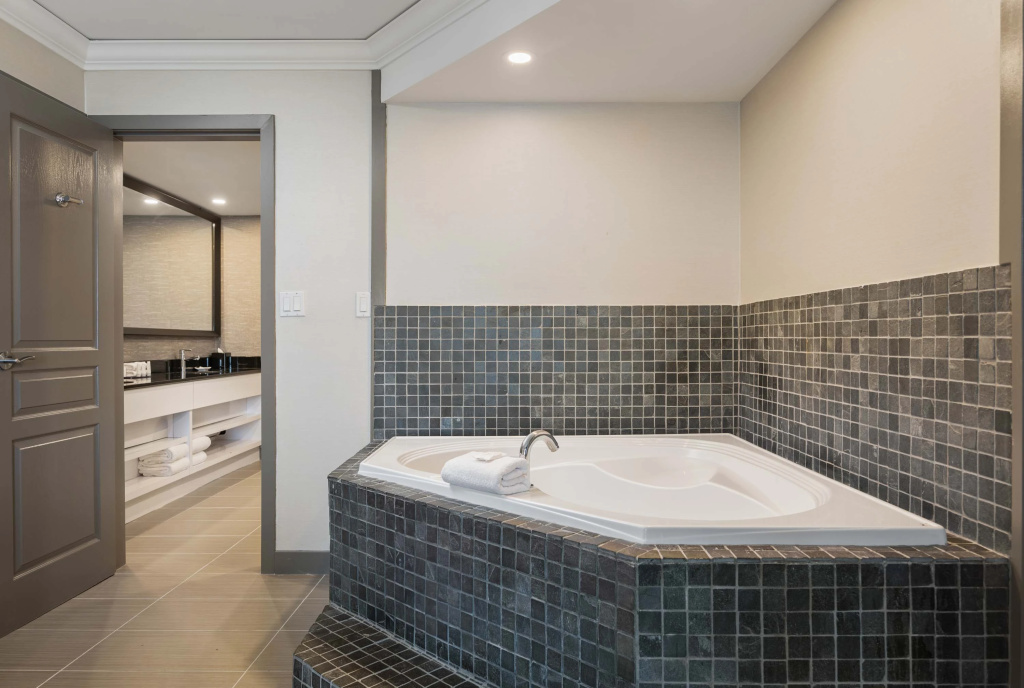 Sandman Signature Toronto Airport Hotel — photo 8
