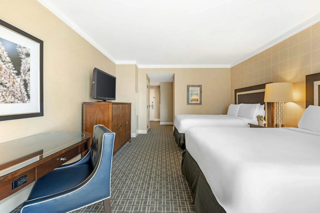 Omni Los Angeles Hotel at California Plaza — photo 7