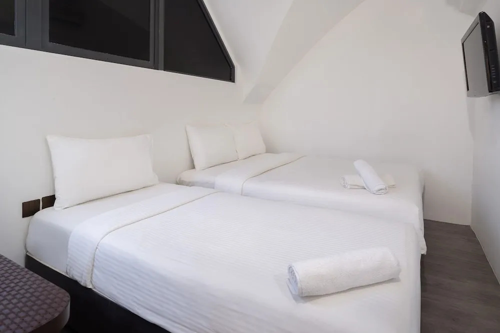 A Hotel Dickson — photo 5