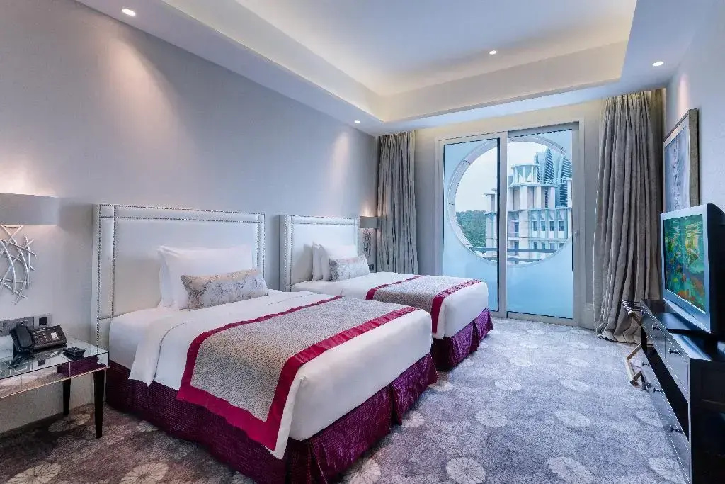 Resorts World Sentosa - Hotel Michael, photo 5