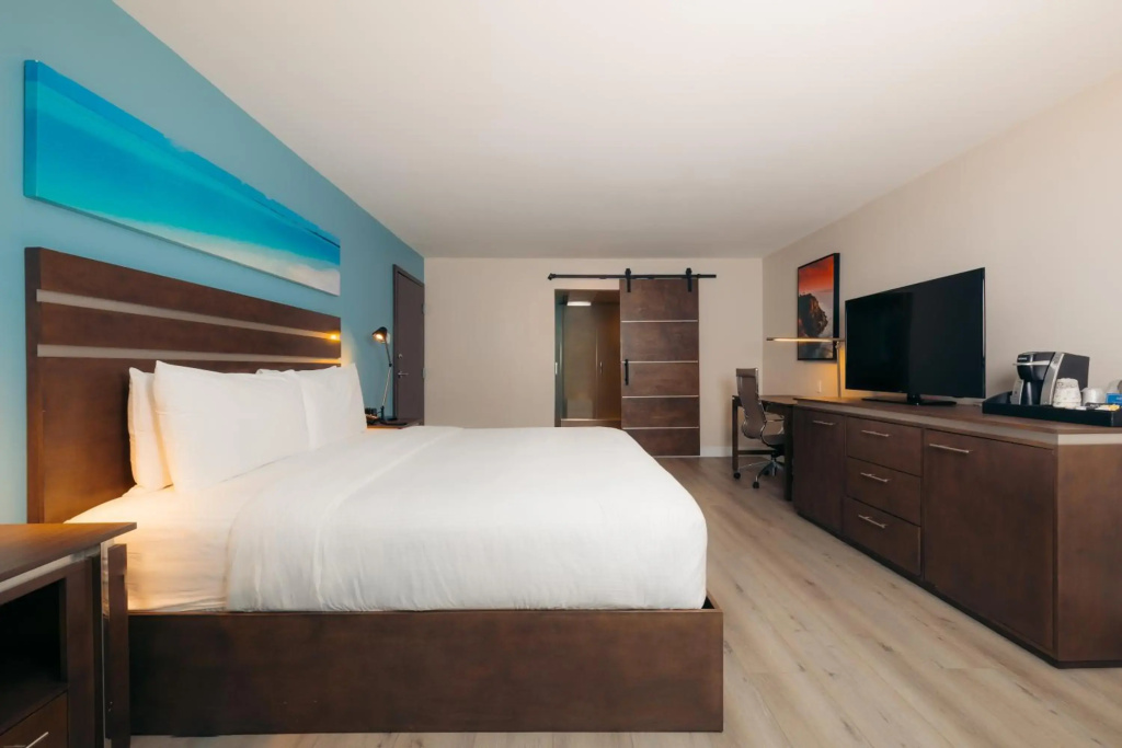 The Cove Hotel, Long Beach — photo 6