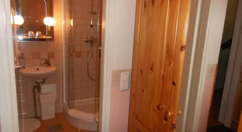 Poska Villa Guesthouse — photo 7