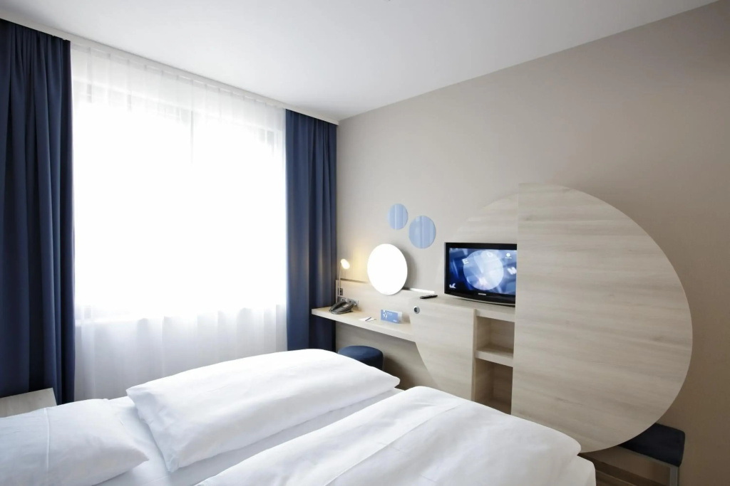 H2 Hotel Berlin Alexanderplatz — photo 3