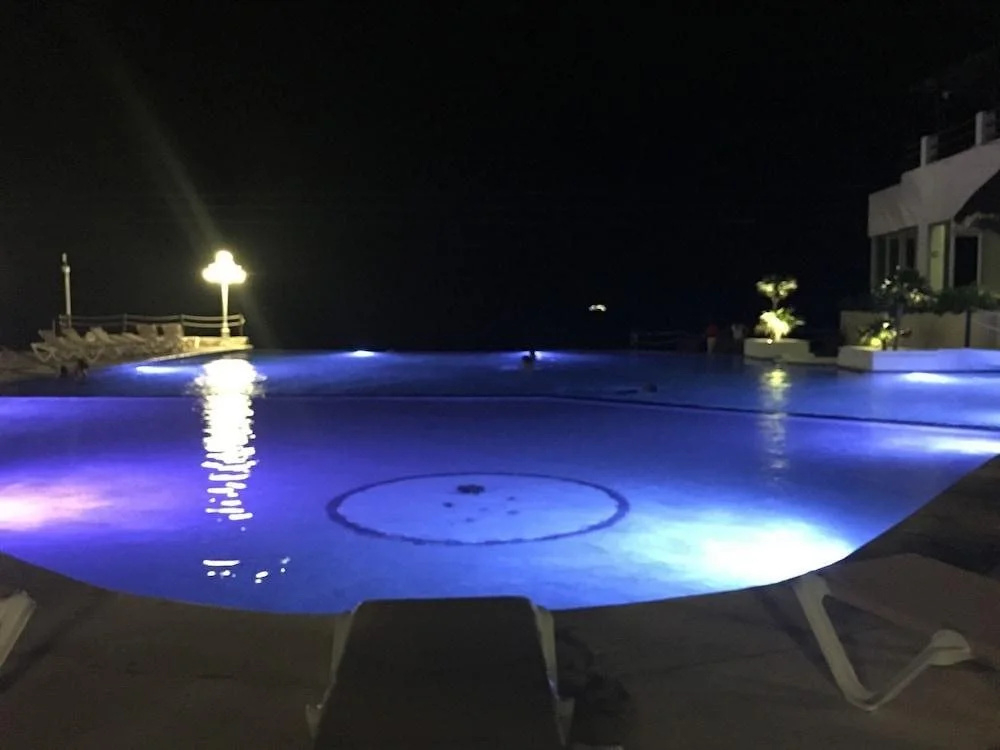 Cancun Plaza Condo Hotel — photo 7