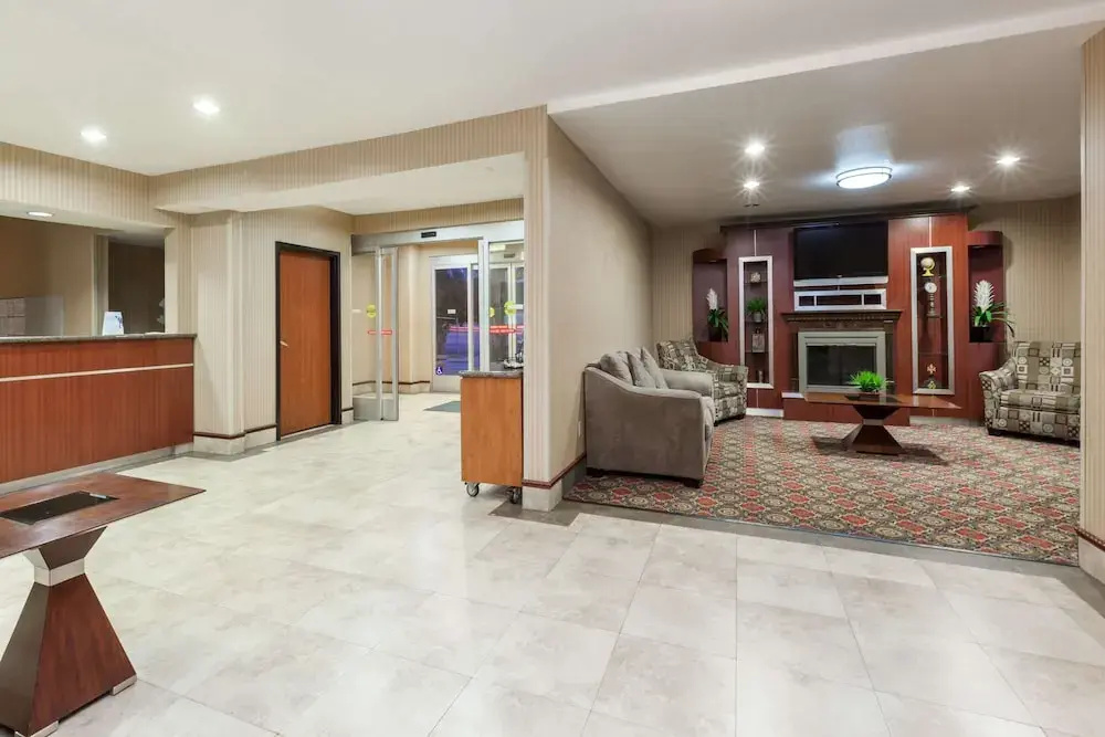 Travelodge Sylmar CA — photo 2