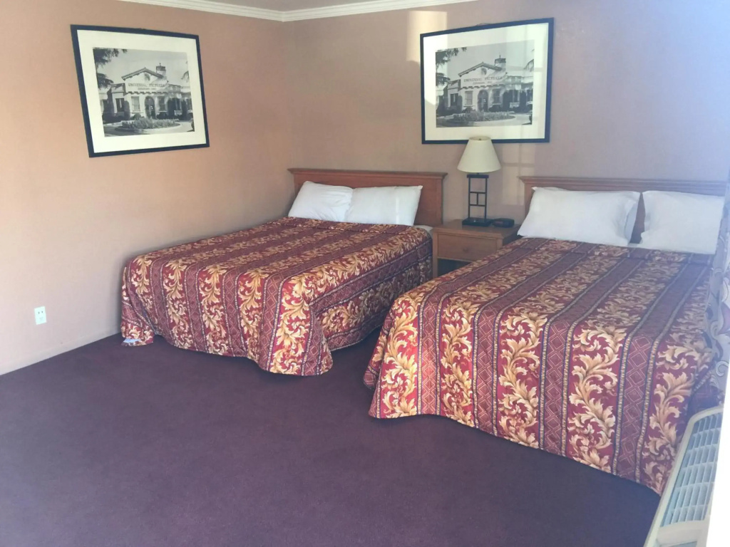 Mission Motel — photo 2