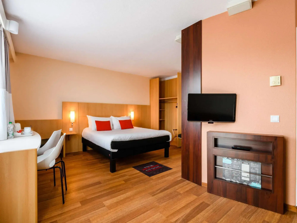 ibis Warszawa Stare Miasto Old Town Hotel — photo 4