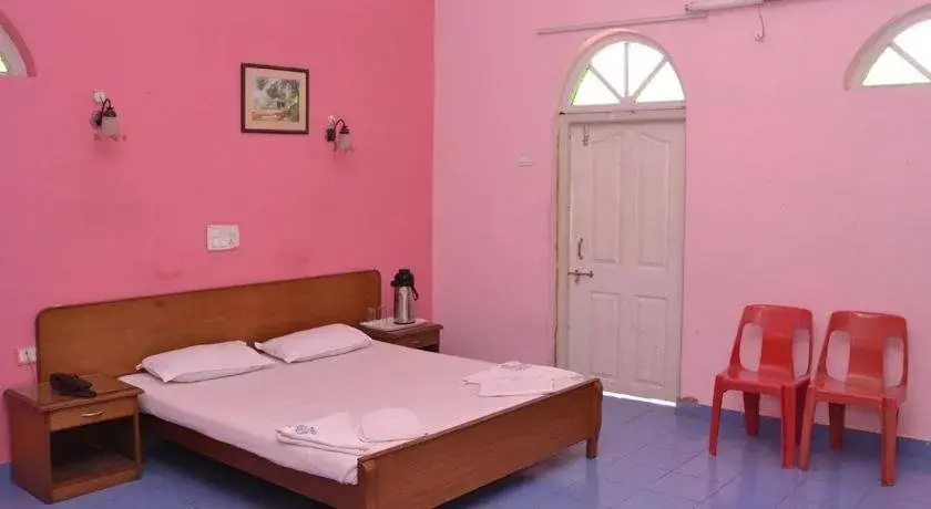 Mayem Lakeview, photo 2