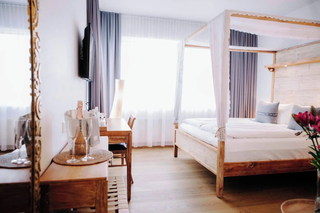 Hotel Eyja — photo 8