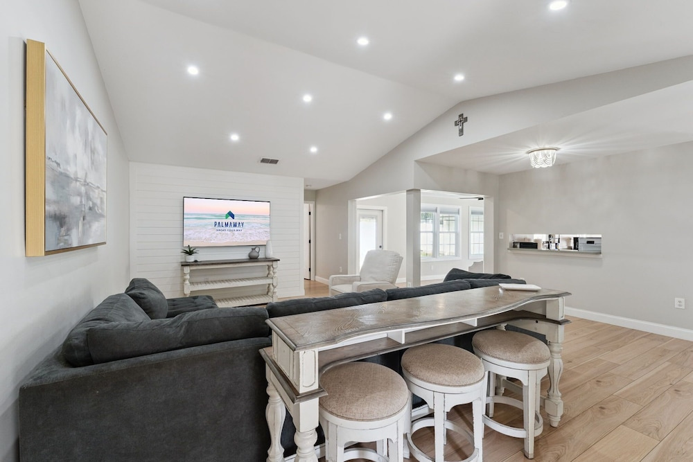 Luxury House - Sleeps 8 Golf Disney Family Fun, photo 2